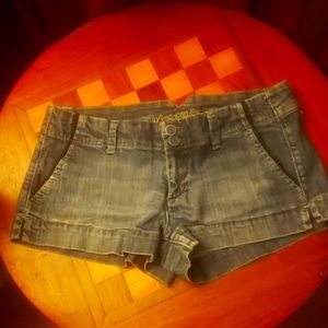 Women's American Eagle shorts size 6.